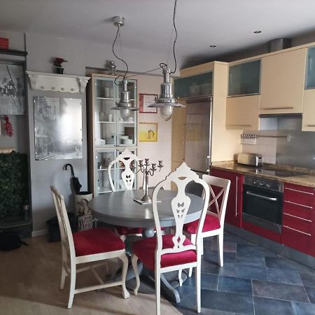 Apartamento San Quirce - Centrico Y Reformado- Wifi Y Netflix Valladolid Bagian luar foto