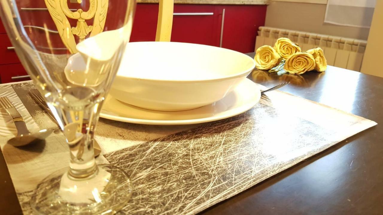 Apartamento San Quirce - Centrico Y Reformado- Wifi Y Netflix Valladolid Bagian luar foto