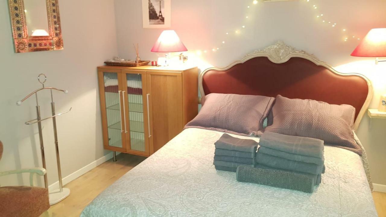 Apartamento San Quirce - Centrico Y Reformado- Wifi Y Netflix Valladolid Bagian luar foto