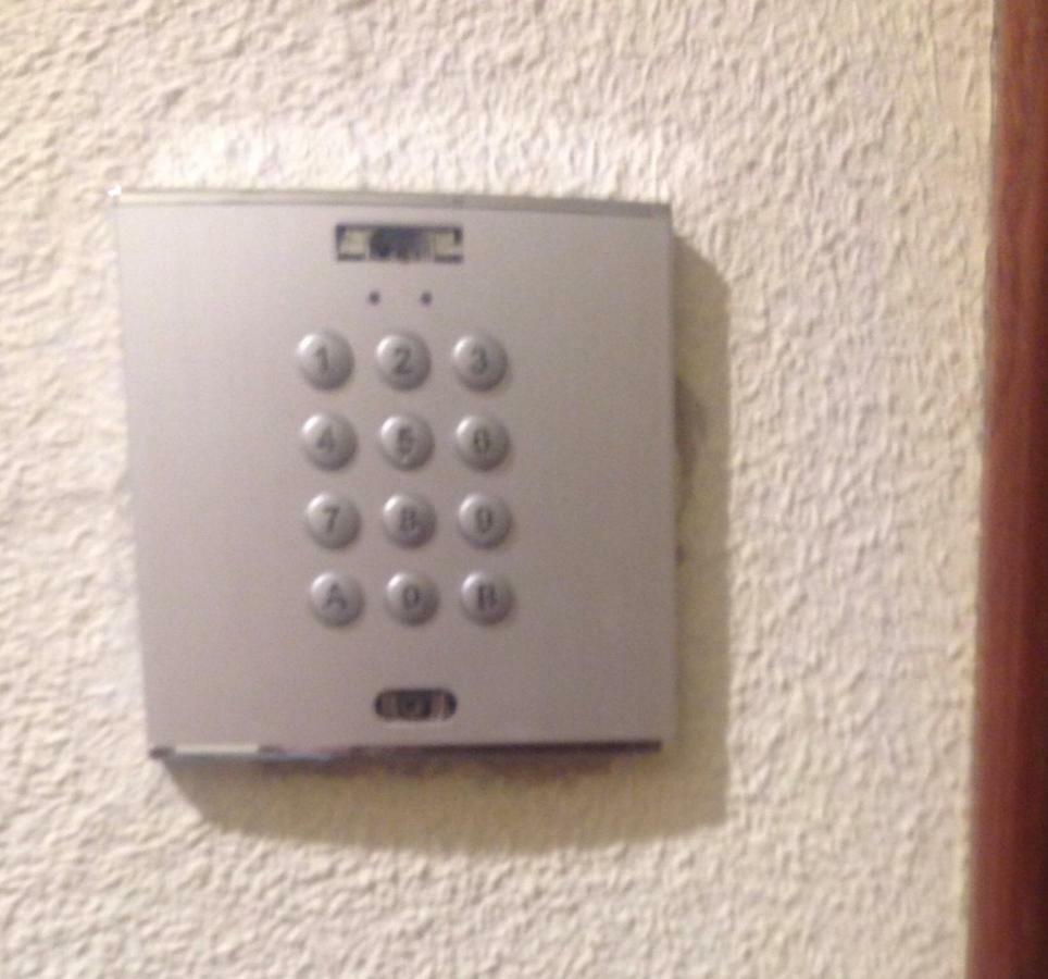 Apartamento San Quirce - Centrico Y Reformado- Wifi Y Netflix Valladolid Bagian luar foto