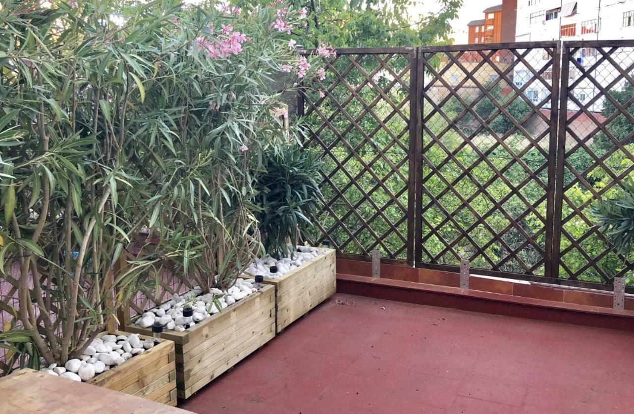 Apartamento San Quirce - Centrico Y Reformado- Wifi Y Netflix Valladolid Bagian luar foto