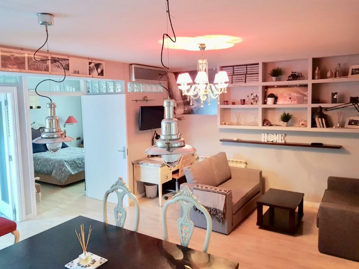 Apartamento San Quirce - Centrico Y Reformado- Wifi Y Netflix Valladolid Bagian luar foto
